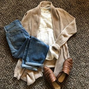 Angel of the North Tulip Sweater